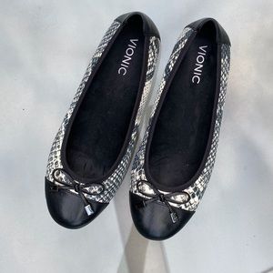 Vionic Minna Ballet Flats
